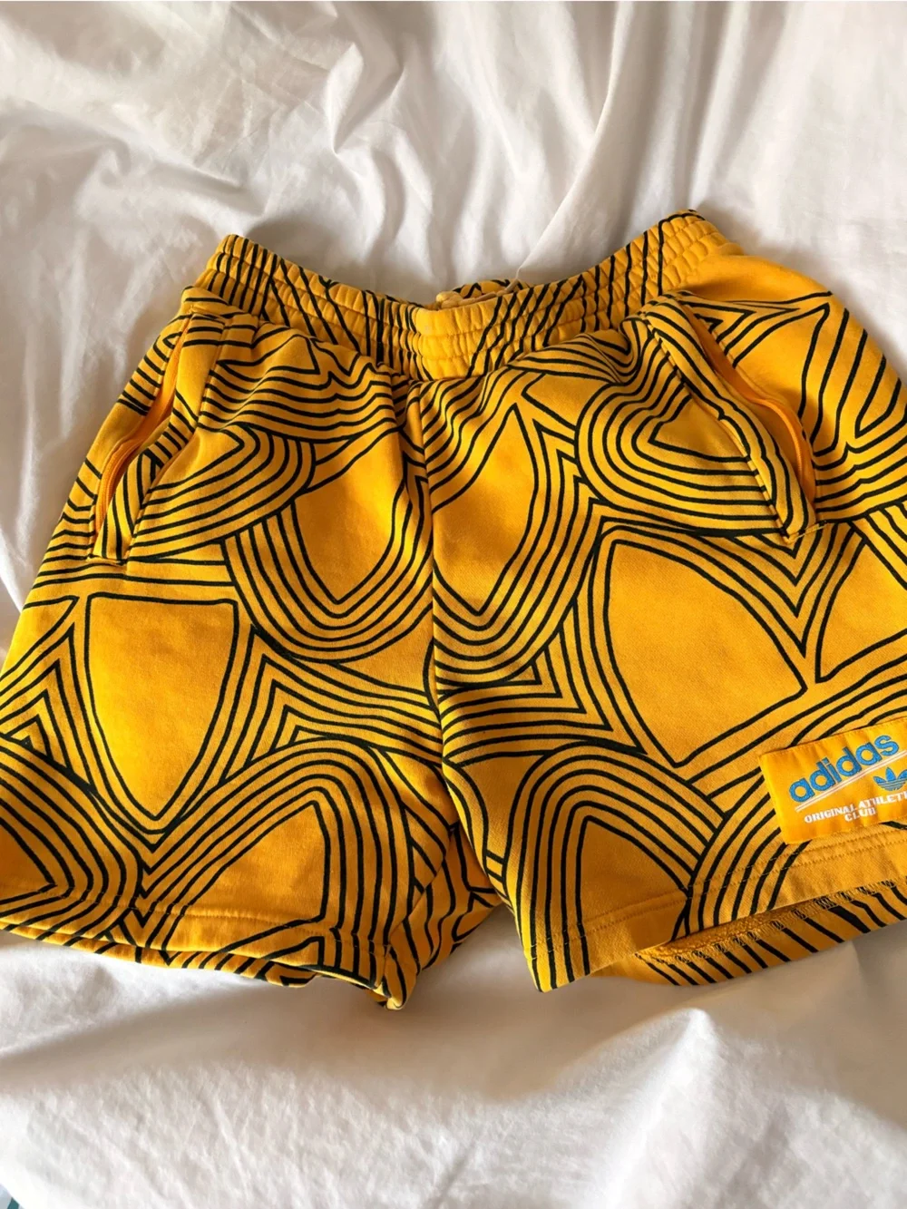 Adidas Originals Athletic Club Print Shorts Sz S Gold